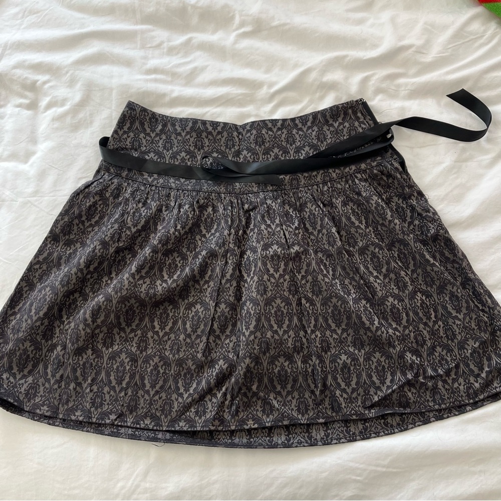 Elegant Black Patterned Skirt
